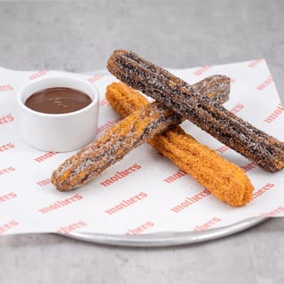 COOKIES & CREAM CHURRO